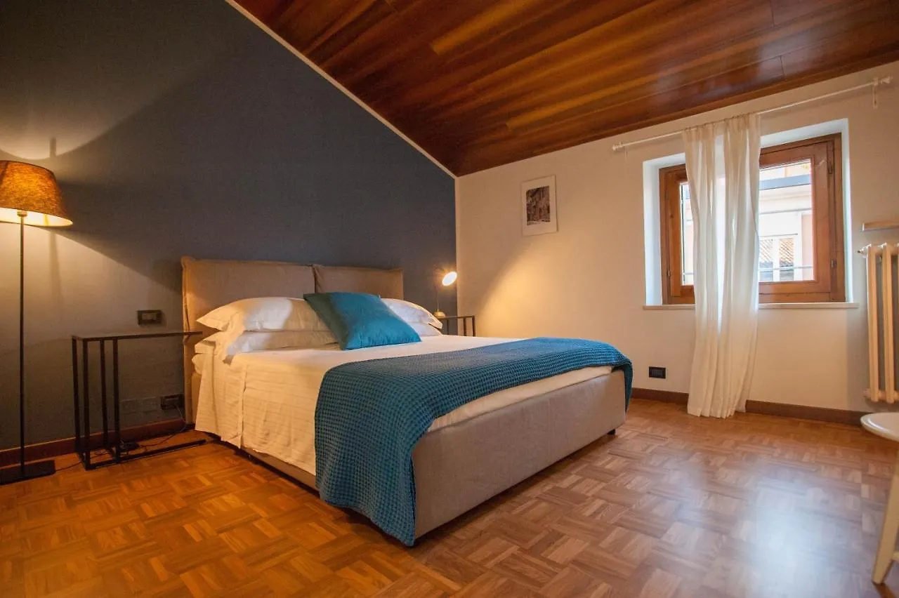Italianflat - Verona Suite 2*,