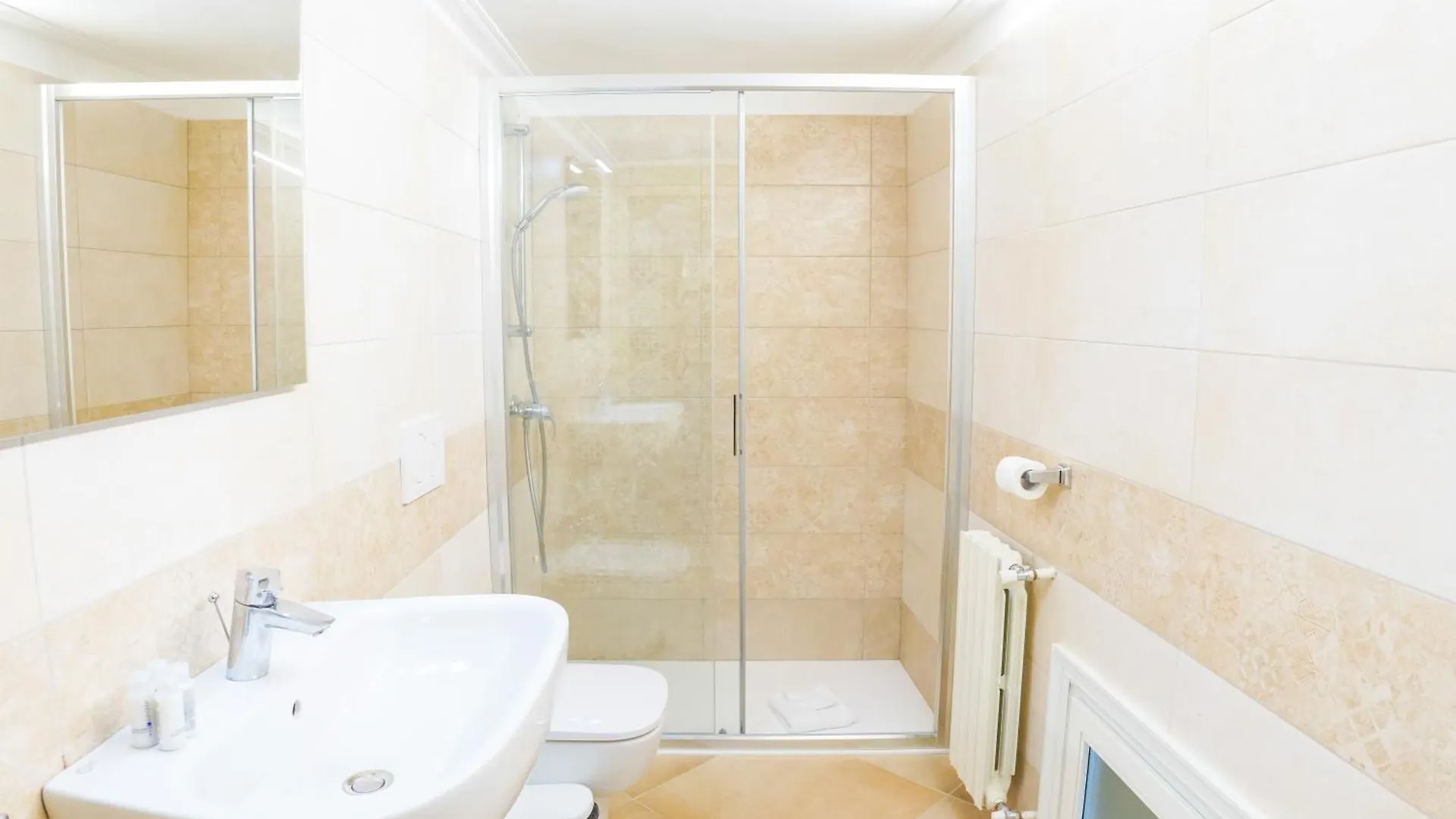Italianflat - Verona Suite 2*,